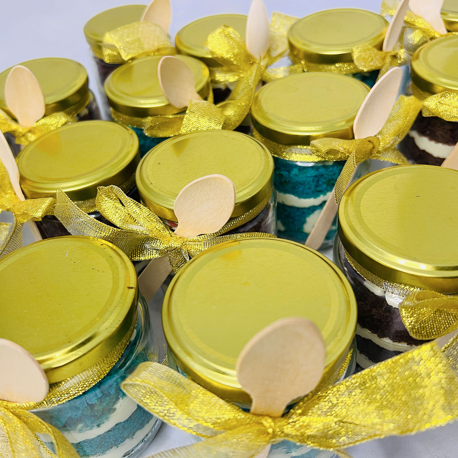 Blue and White Themed Jar Cake - 200g gallery image