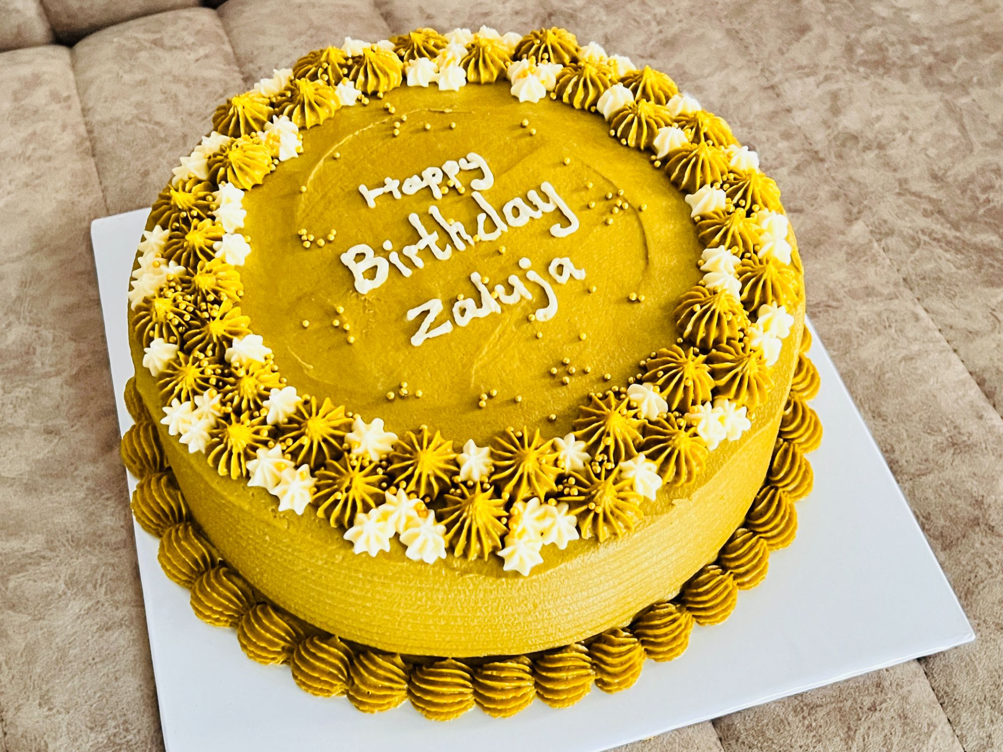 Golden Celebration Cake gallery image