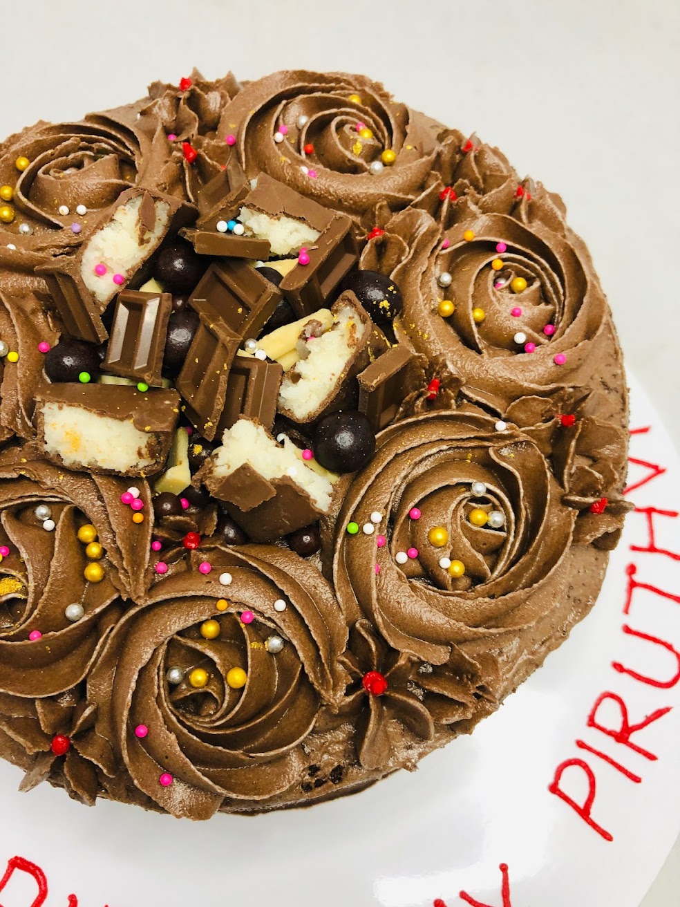 Swirl Chocolate Birthday Cake — image 4