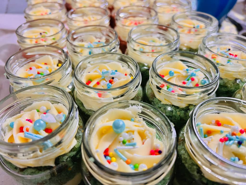 Candy Delight Jar Cake gallery image