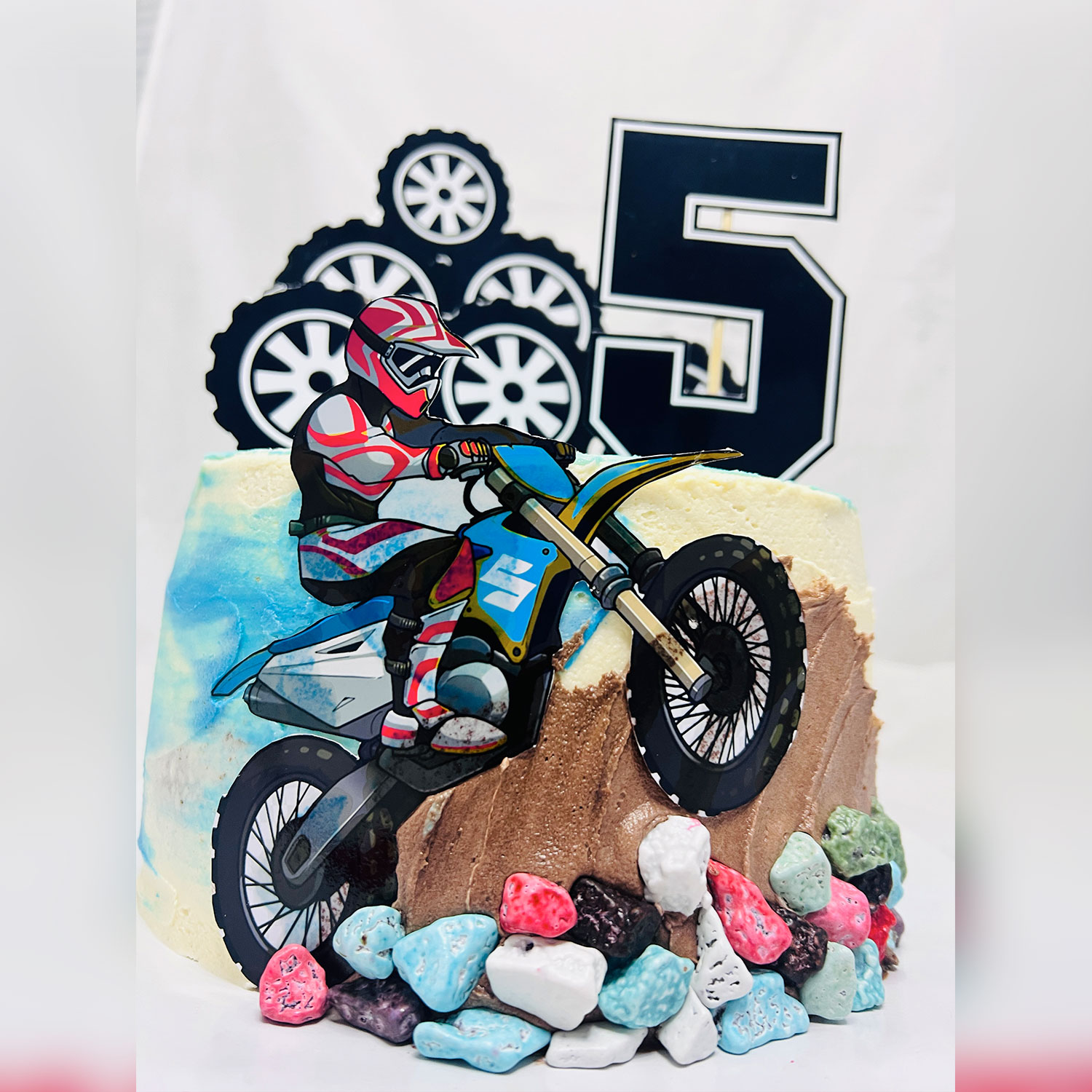 Racer Themed Birthday Cake - 1.5kg — image 5
