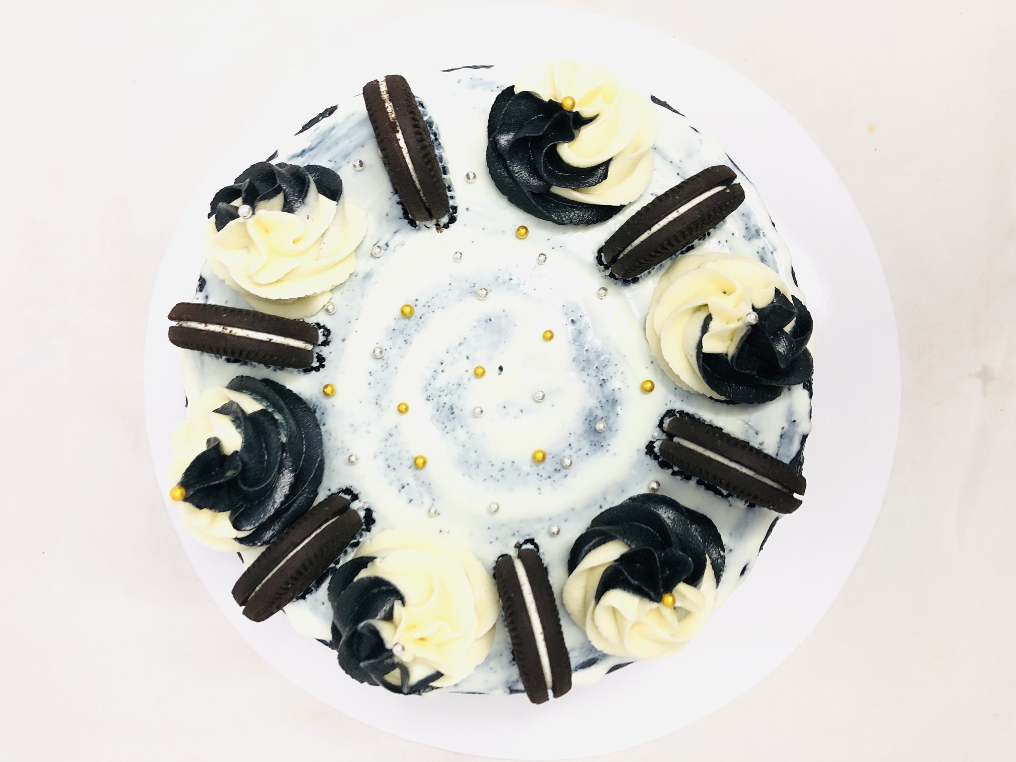 Black Cake with Black Sandwich Cookies gallery image