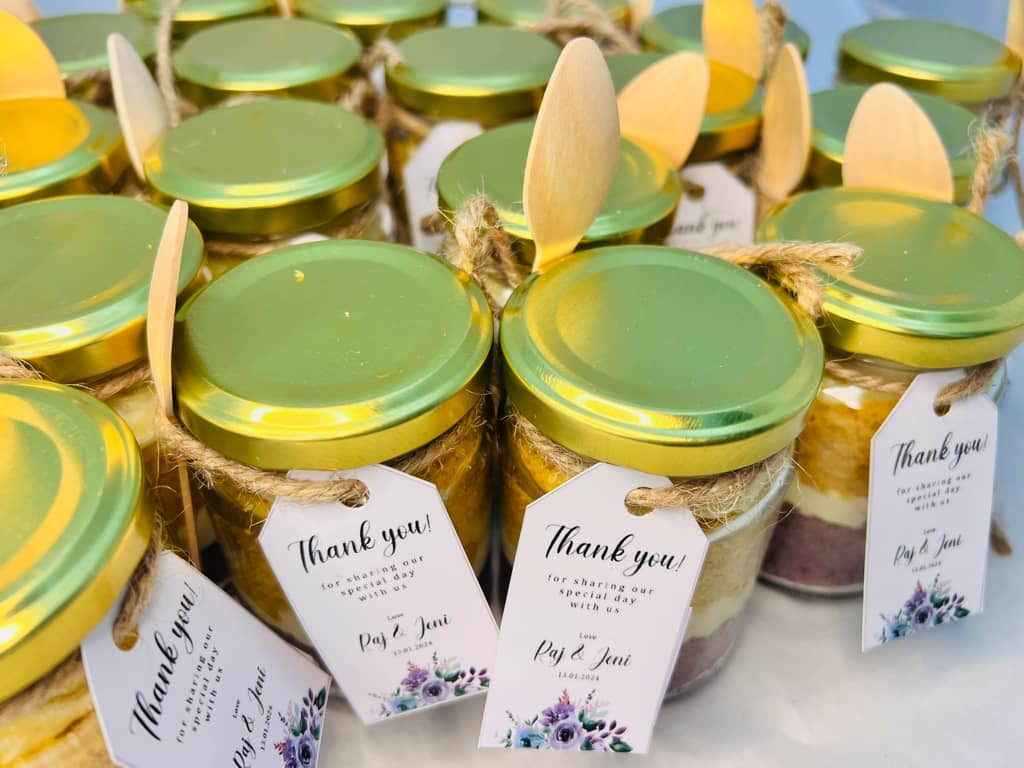 Elegant Wedding Jar Cake gallery image