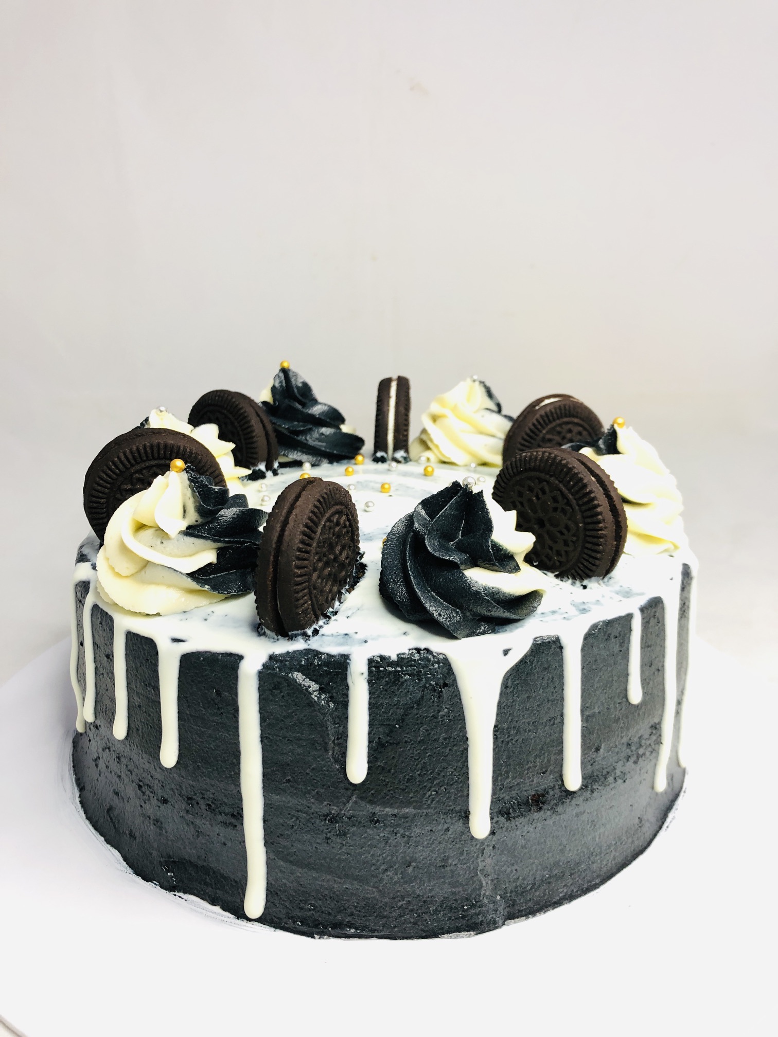 Black Cake with Black Sandwich Cookies