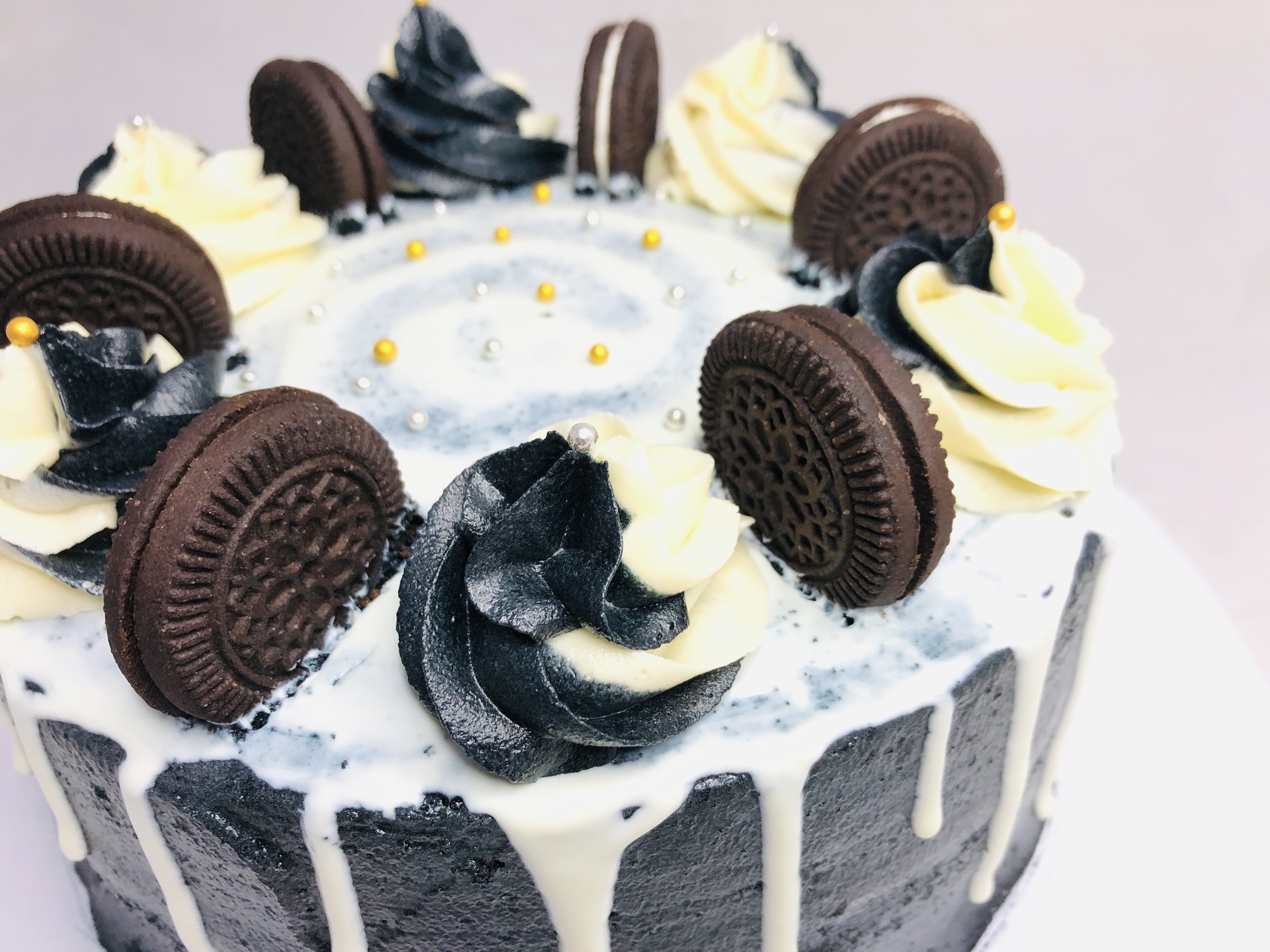 Black Cake with Black Sandwich Cookies gallery image