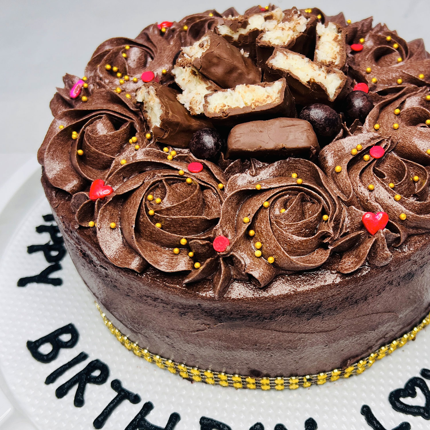 Chocolate Swirl Birthday Cake — image 5